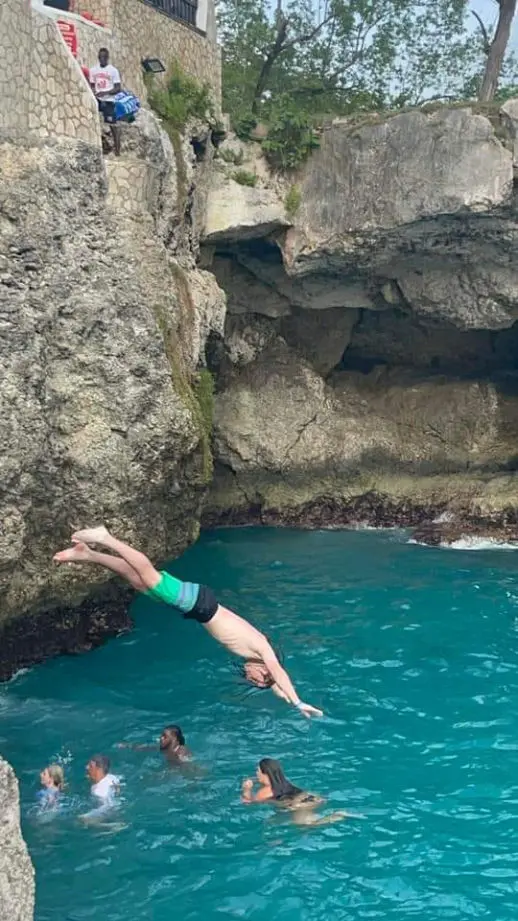 Waves Tours Jamaica